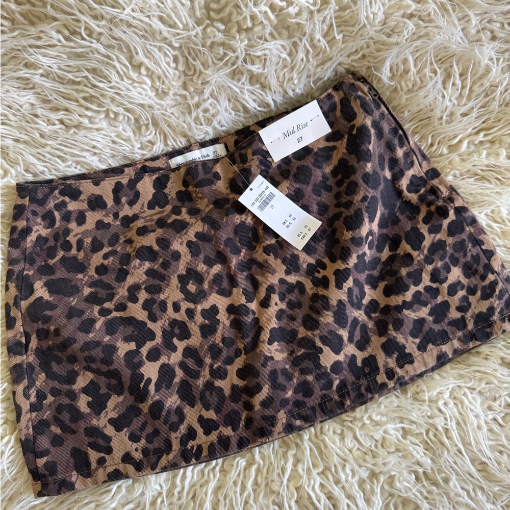 Abercrombie & Fitch Brown Leopard Mini Skort - Size 27